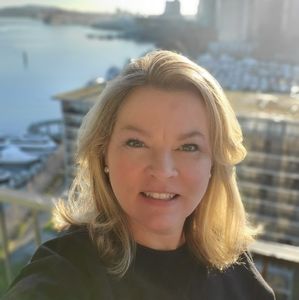 Meet your Posher, Lisa